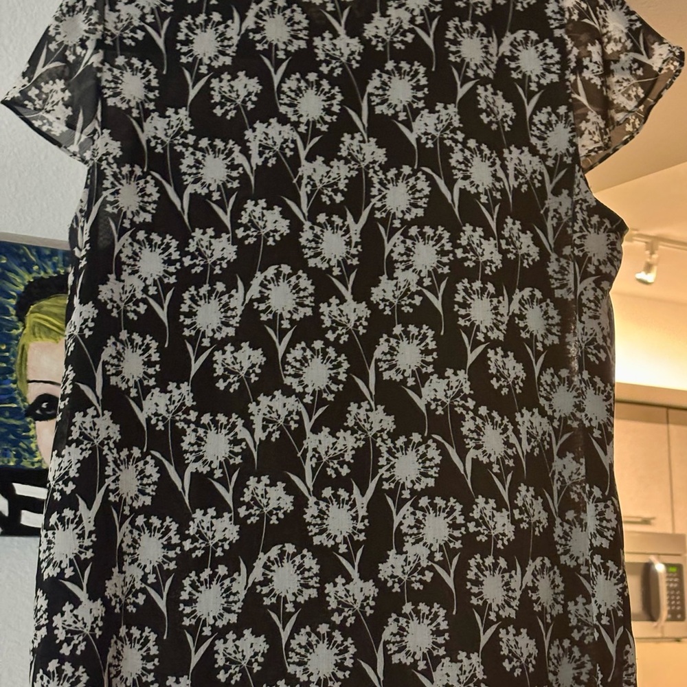 Tommy Hilfiger Black and White Cap Sleeve Blouse
